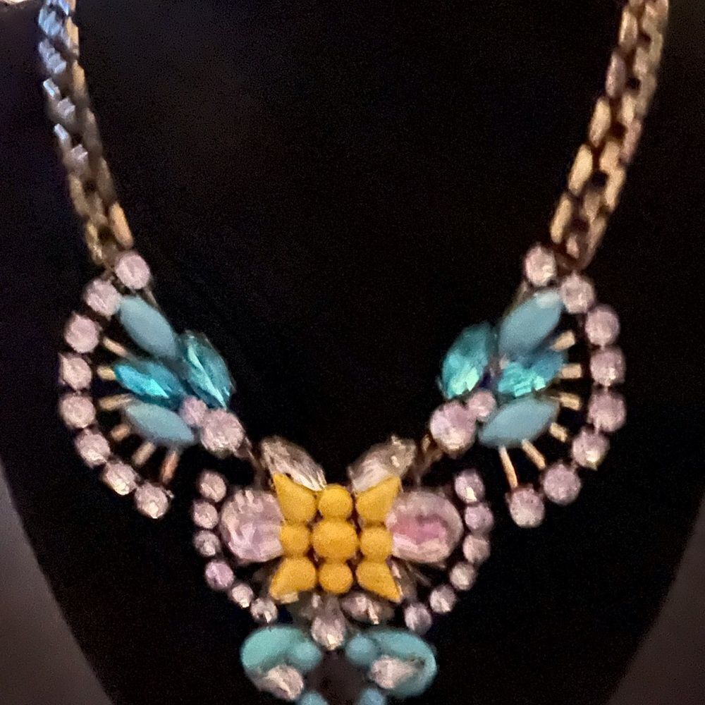 New rhinestone bib necklace 
